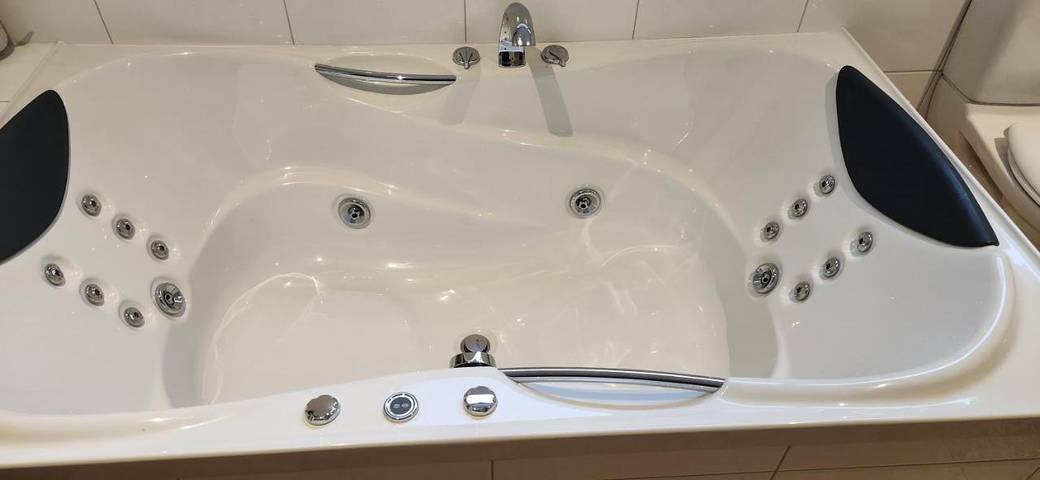 Maison d’hôte pour 2 personnes, avec vue sur le lac ainsi que jardin et vue à Taupo - 2