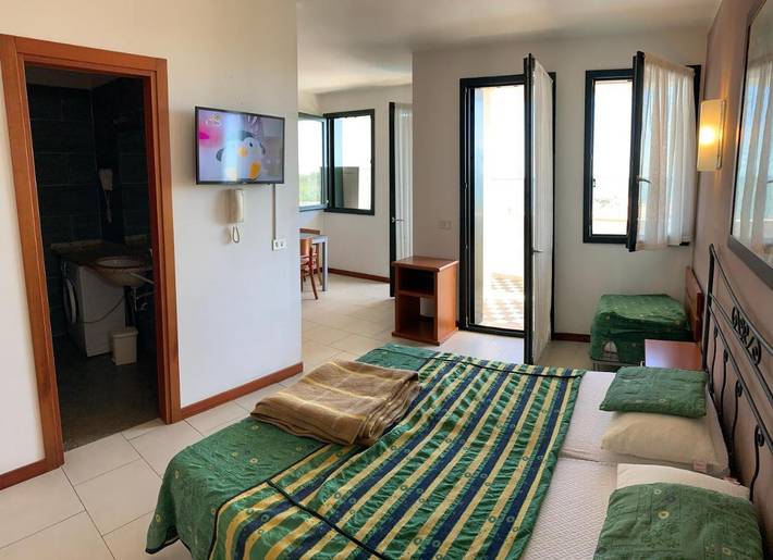 Location de vacances pour 3 personnes, avec piscine ainsi que jardin et balcon à Lido di Jesolo - 4