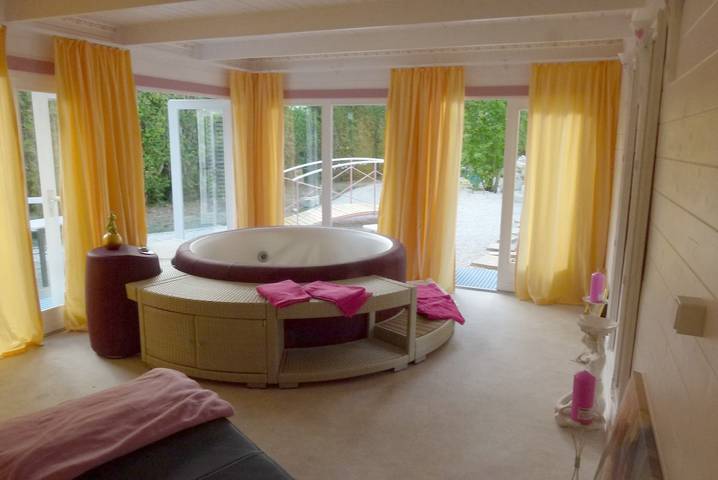 Ferienhaus für 2 Personen, mit Whirlpool und Garten sowie Sauna und Terrasse in Bayern - 4