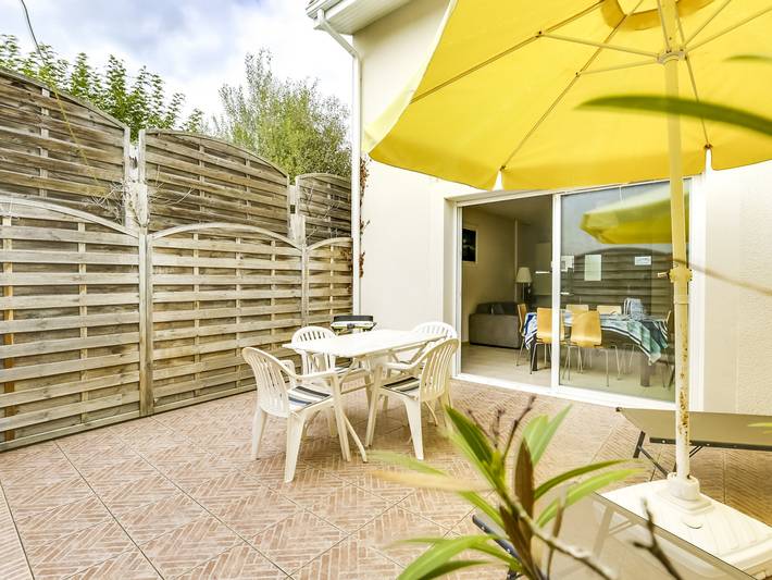 Location de vacances pour 6 personnes, avec terrasse dans Biscarrosse Plage