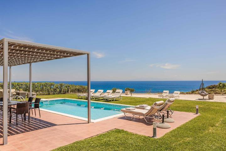 Villa pour 8 personnes, avec terrasse dans Skala - 2