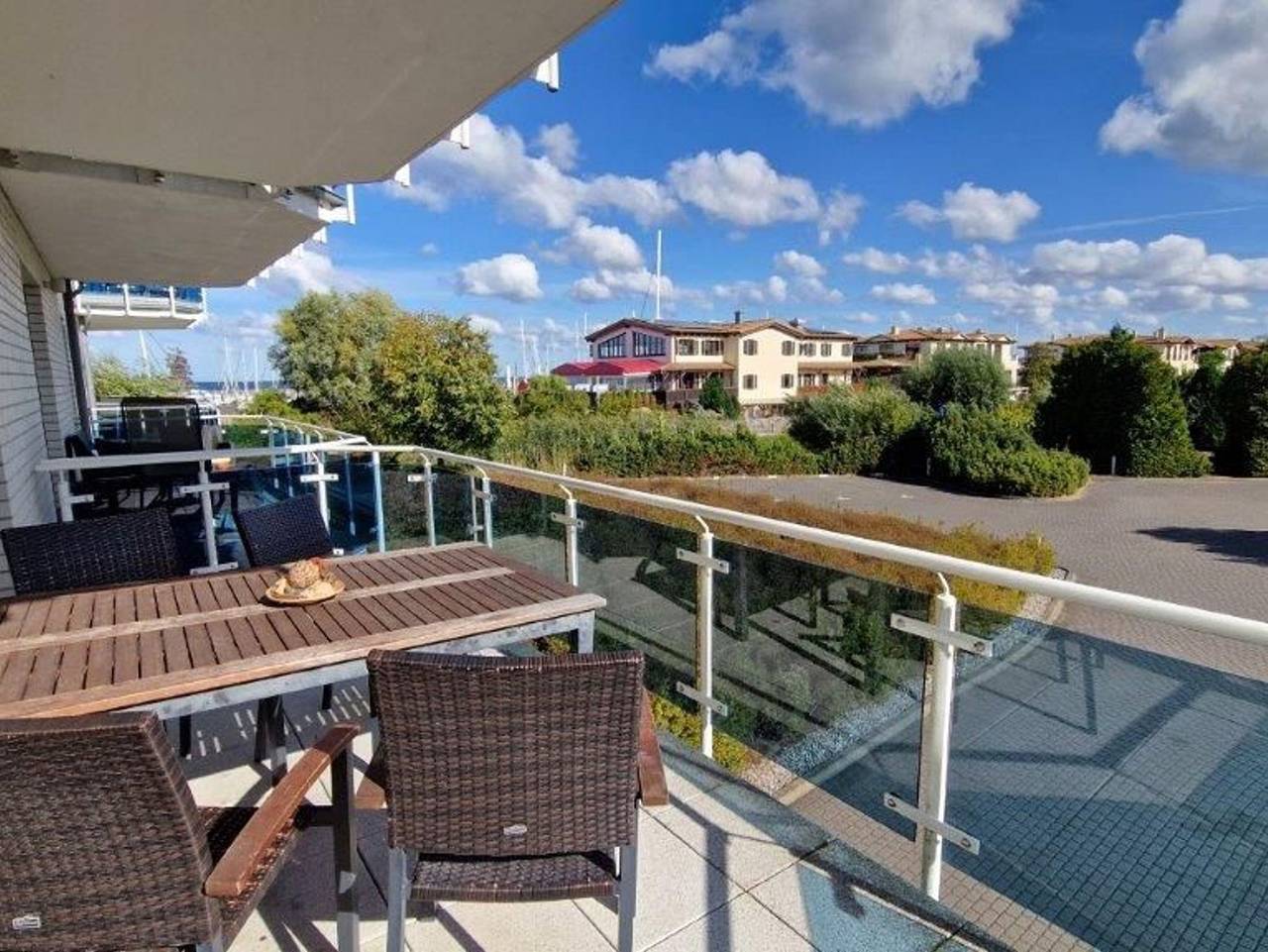 Ganze Ferienwohnung, Appartementanlage Residenz  Am Yachthafen - (234) 3- Raum Appartement-Cubanzestraße-Seeblick in Kühlungsborn, Mecklenburgische Ostseeküste