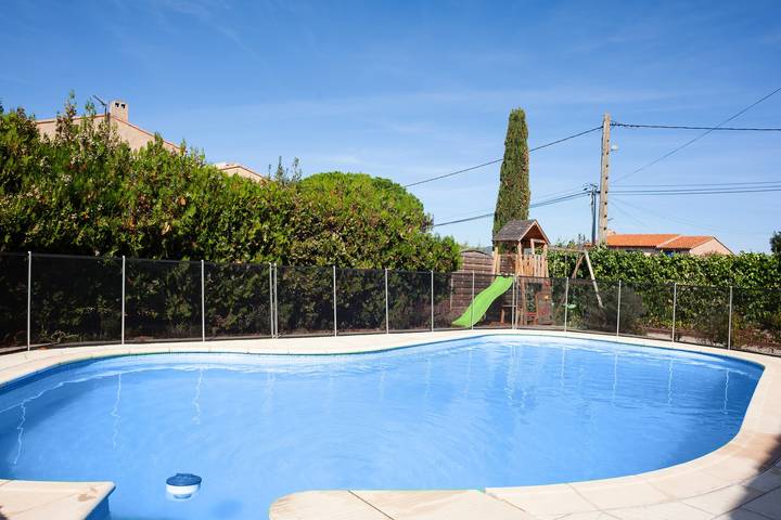 Maison Roxane with Pool, Private Terrace, and Wi-Fi in Six-Fours-les-Plages, Mediterranean Coast (France)