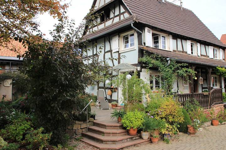 Gîte pour 4 personnes, avec terrasse ainsi que piscine et jardin à Kutzenhausen (Bavière)