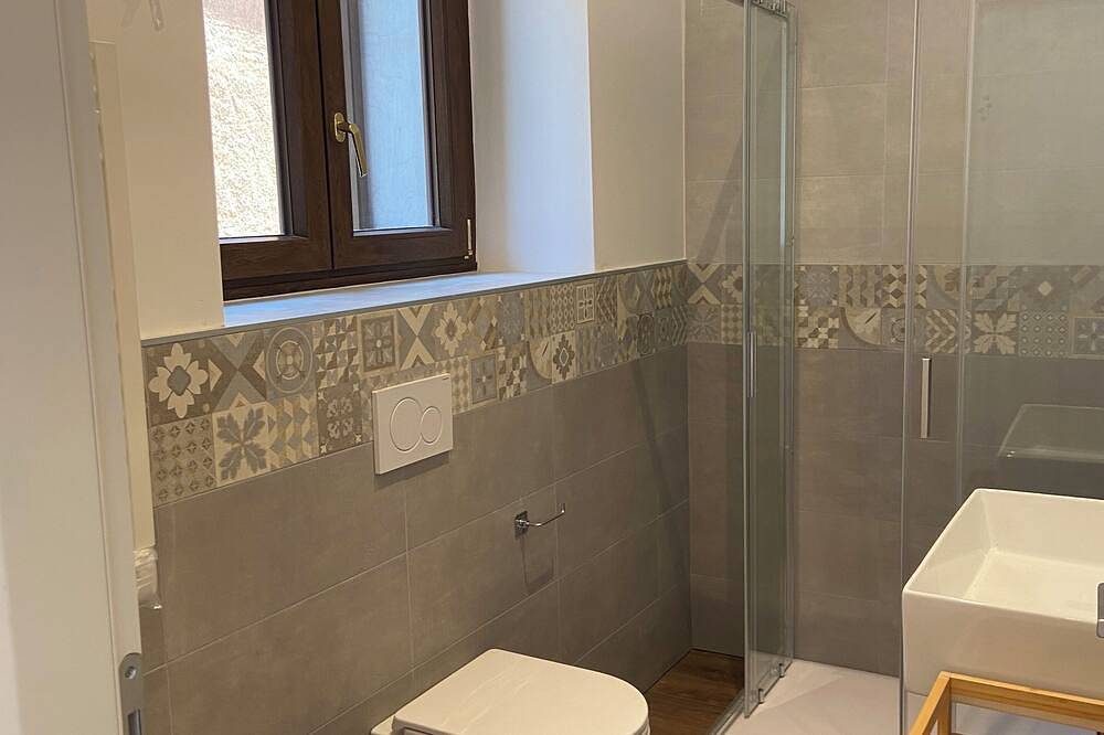 Geheel appartement, Santa Cristina Suites Balcony with a View in Bolsena, Meer van Bolsena