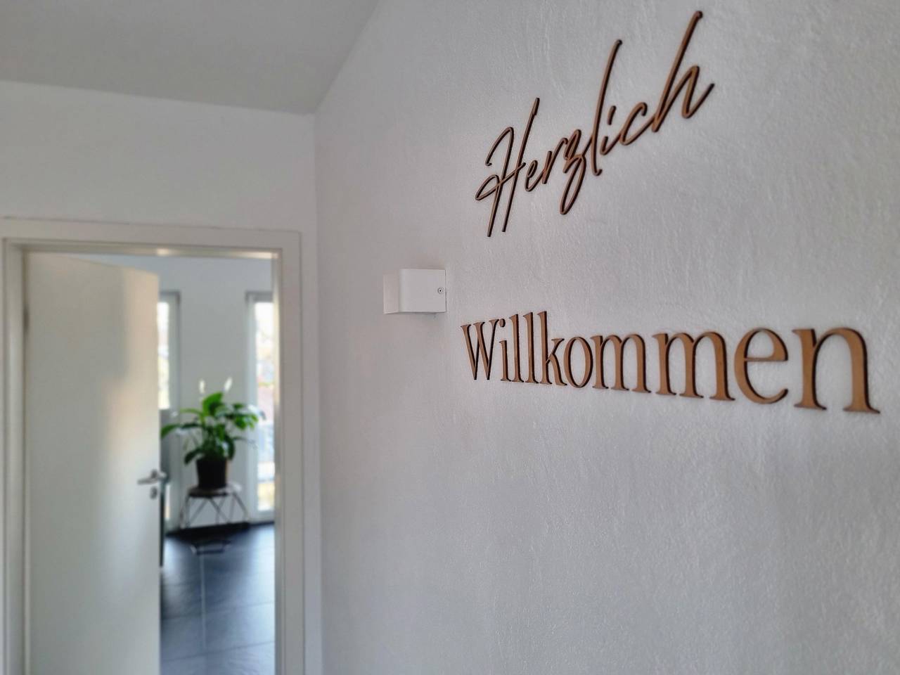 Wellnesshaus mit Jacuzzi u.Infrarotkabine - neu in Dreis-Brück, Vulkaneifel