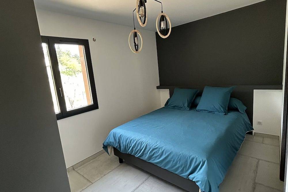 Villa Neuve, Climatisée; Grande Piscine, Lieu Calme in Ruoms, Ardèche