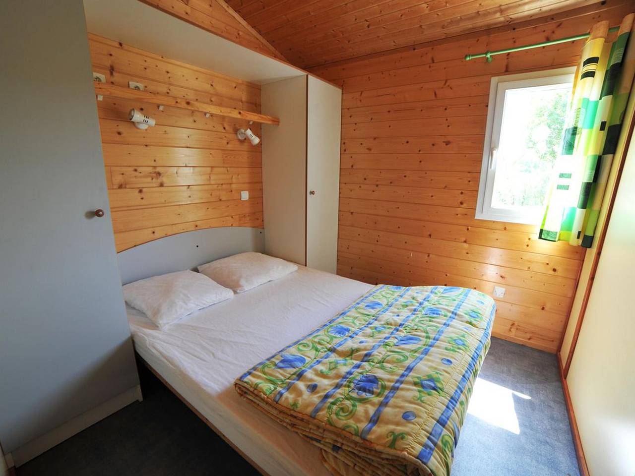 Chalet de 40m² para 6 personas con Terraza in Saint-Donat-sur-l'Herbasse, Región de Valence