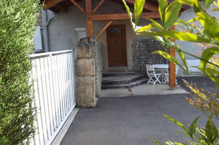 Location de vacances pour 3 personnes, avec jacuzzi et terrasse à Saint-Hilaire-du-Rosier - 3