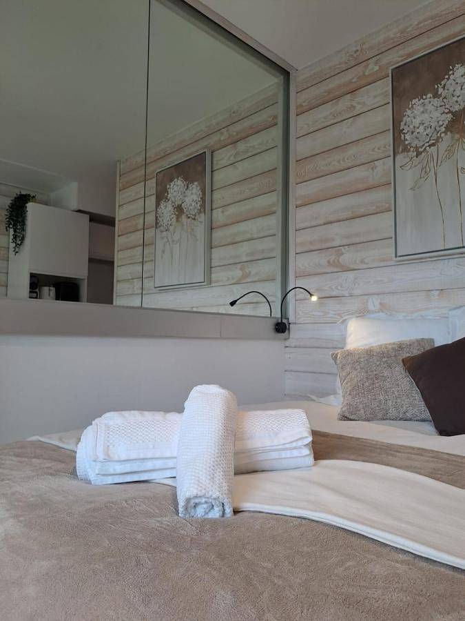 Appartement entier, One-Bedroom Apartment in Carquefou, Région de Nantes