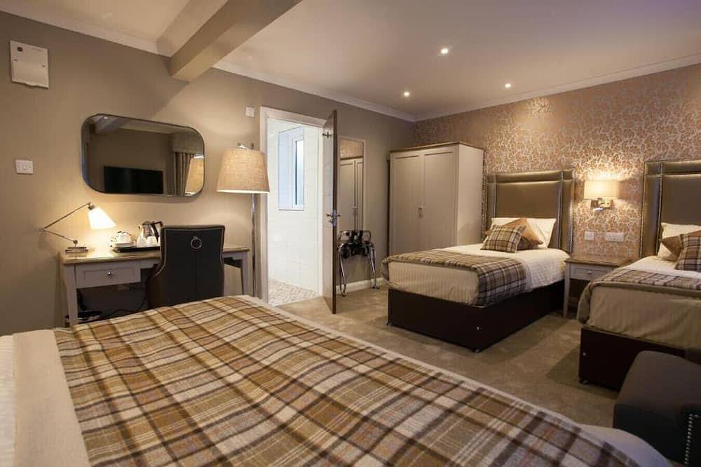 Deluxe Family Room at Lochiel Villa Guesthouse in Fort William, Highlands