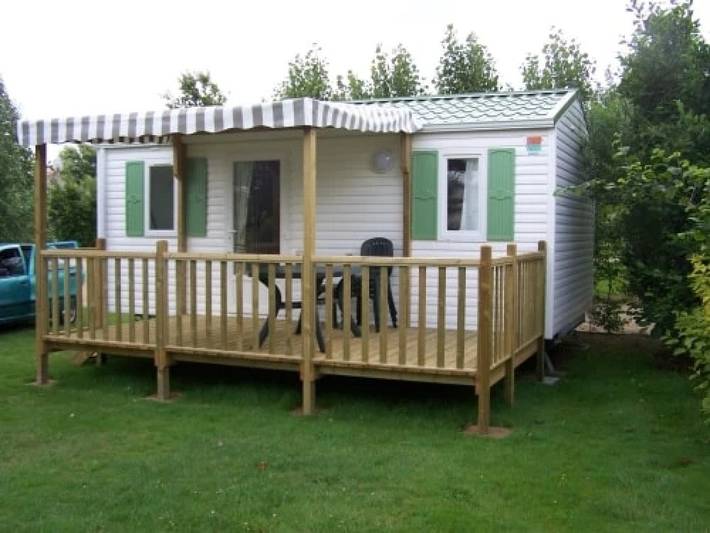 Camping pour 5 personnes, avec bassin pour enfant ainsi que jacuzzi et sauna