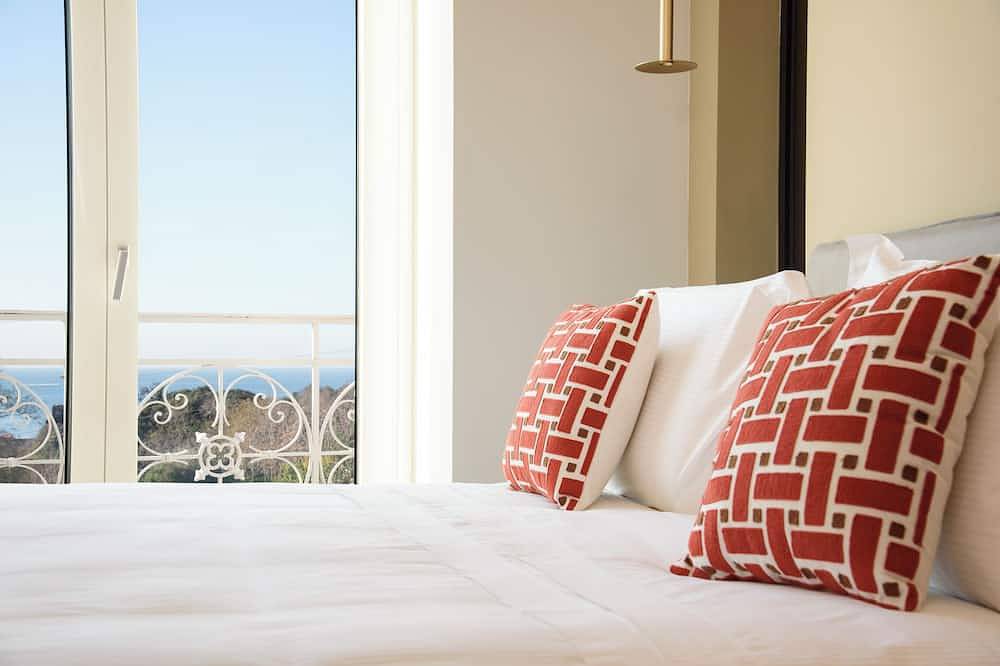 Entire apartment, Vesuvius Palace Aparthotel - Suite Giunone in Ercolano, Vesuvio National Park