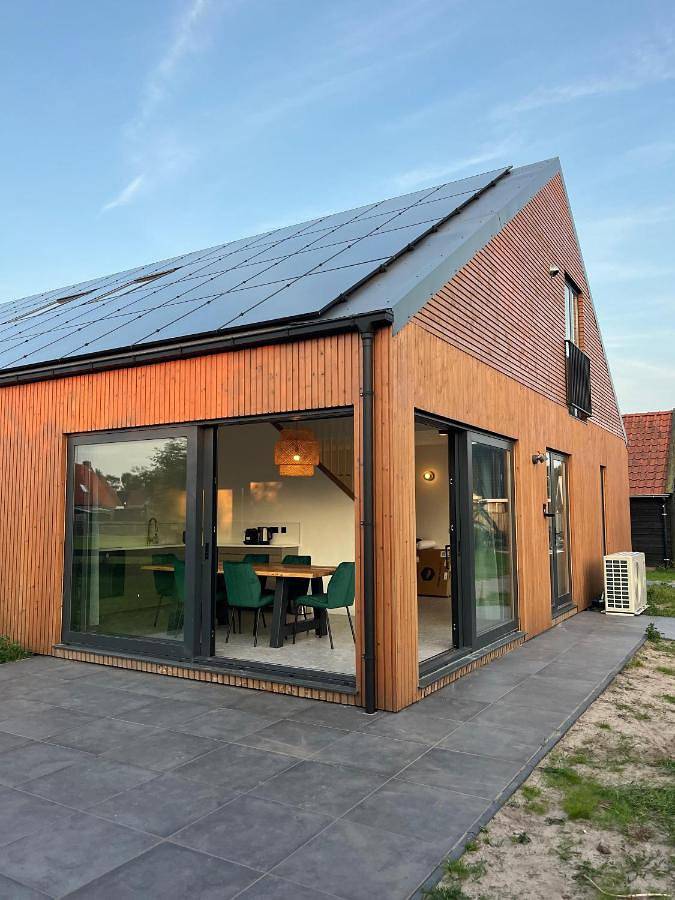 Vakantieappartement voor 12 personen, met tuin in Hollum