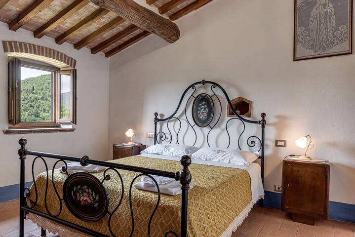 Agriturismo 'La Casa Di Colle' con vista sulle montagne e giardino in comune in Dicomano, Firenze province