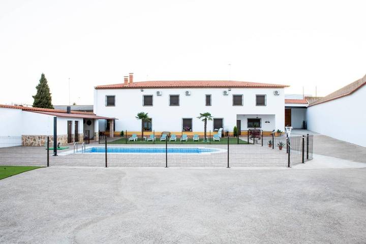 Casa de vacaciones para 18 personas, con piscina y jardín en Provincia de Cuenca - 3