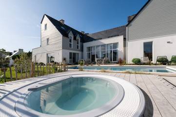 Villa for 15 People in Saint-Pierre-Quiberon, Morbihan, Photo 1