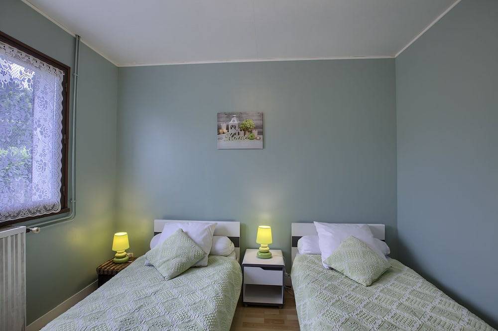Furnished tourist accommodation ** - Label \"Clévacances\" 2 keys in Le Pian-Médoc, Médoc Regional Natural Park