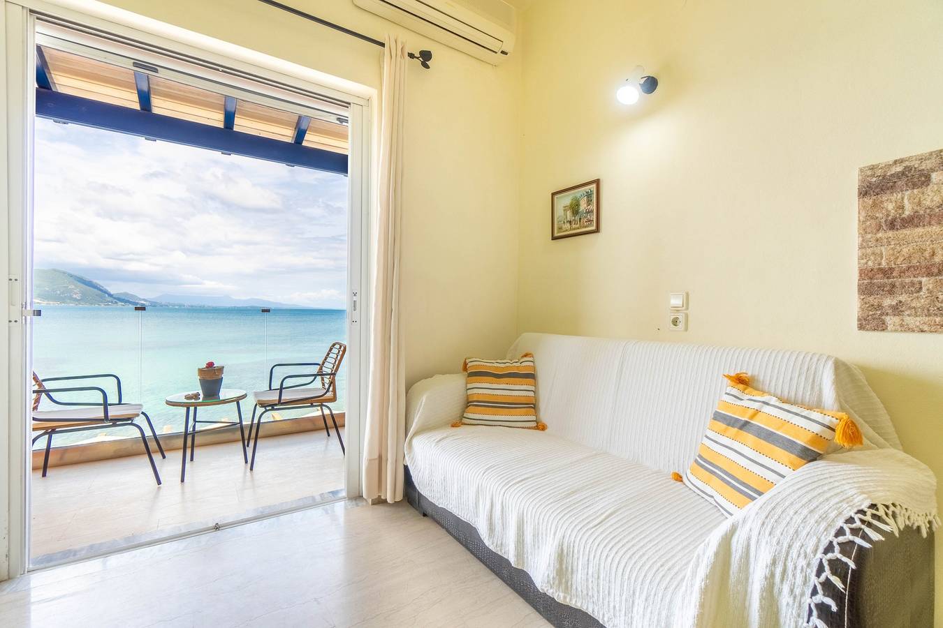Monolocale intero, Monolocale 'Nikos Seaside 4' con vista mare, Wi-Fi e aria condizionata in Psaras, Corfù