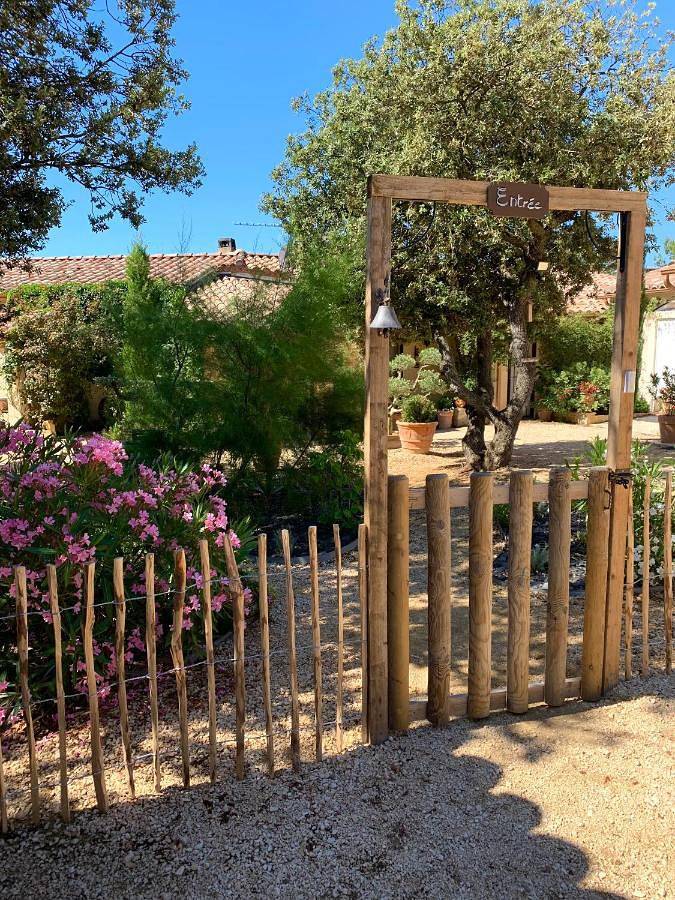 Gîte pour 3 personnes, avec vue ainsi que piscine et jardin à Aigaliers - 3