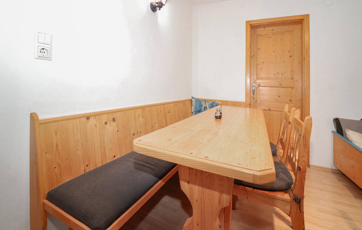 Ganze Ferienwohnung, Gemütliche Wohnung mit Terrasse & Parkplatz, Nähe Walchsee in Walchsee, Kaisergebirge