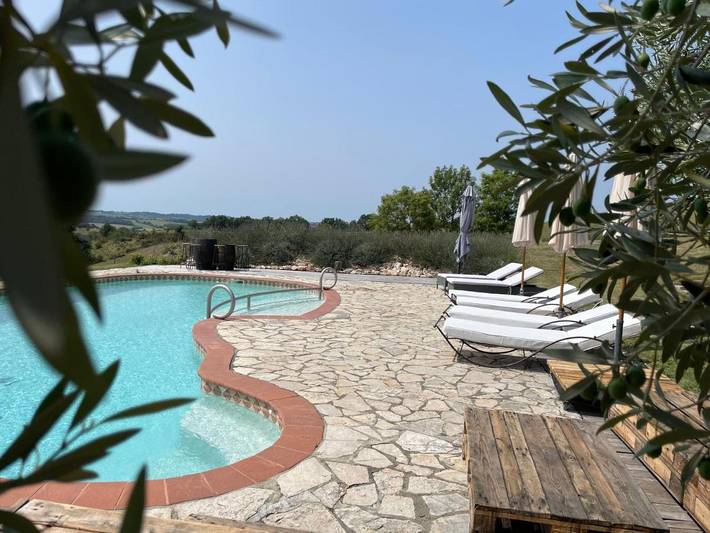 Location de vacances pour 8 personnes, avec jardin ainsi que piscine et jacuzzi, adapté aux familles à Le Fossat - 2