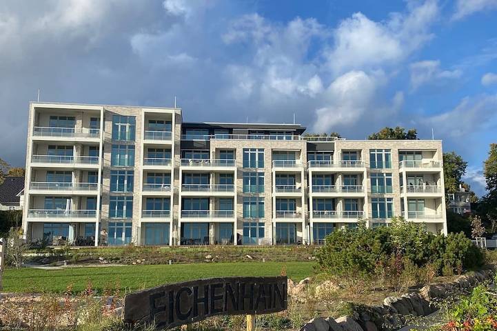 Appartement entier, Luxurious new-build vacation apartment for 2-4 guests with direct sea view and wallbox in Pelzerhaken Strand, Südstrand Pelzerhaken