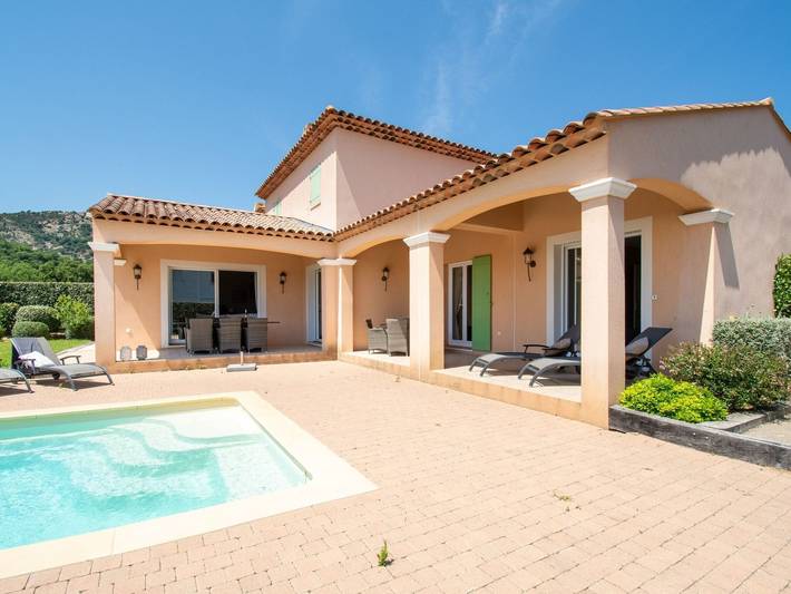 Maison de vacances pour 8 personnes, avec Terrasse ainsi que Jardin et Piscine à Le Plan-de-la-Tour