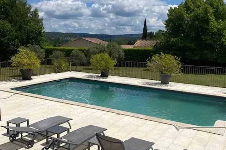 Villa pour 8 personnes, avec terrasse et jardin - 1