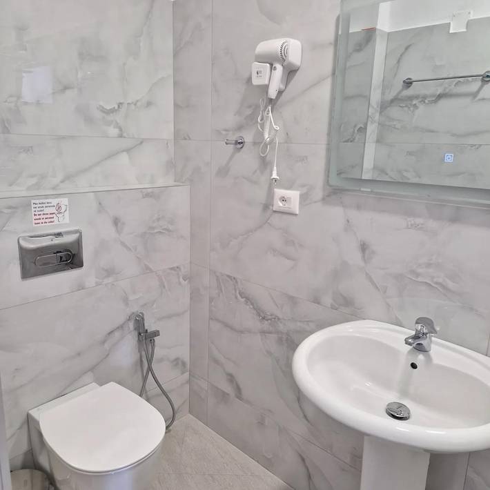 Gîte pour 4 personnes, avec terrasse et jardin à Saranda - 3