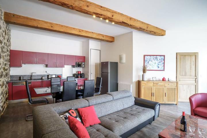 Location de vacances pour 4 personnes, avec jardin et jacuzzi à Bélesta - 2