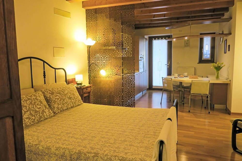 Apartamento entero, Precioso apartamento para 2 personas con Tv, terraza y aparcamiento in Cividale del Friuli, Provincia d'Udine