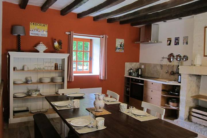 Maison de campagne pour 6 personnes, avec vue et jardin, animaux acceptés à Vernoil-le-Fourrier - 2