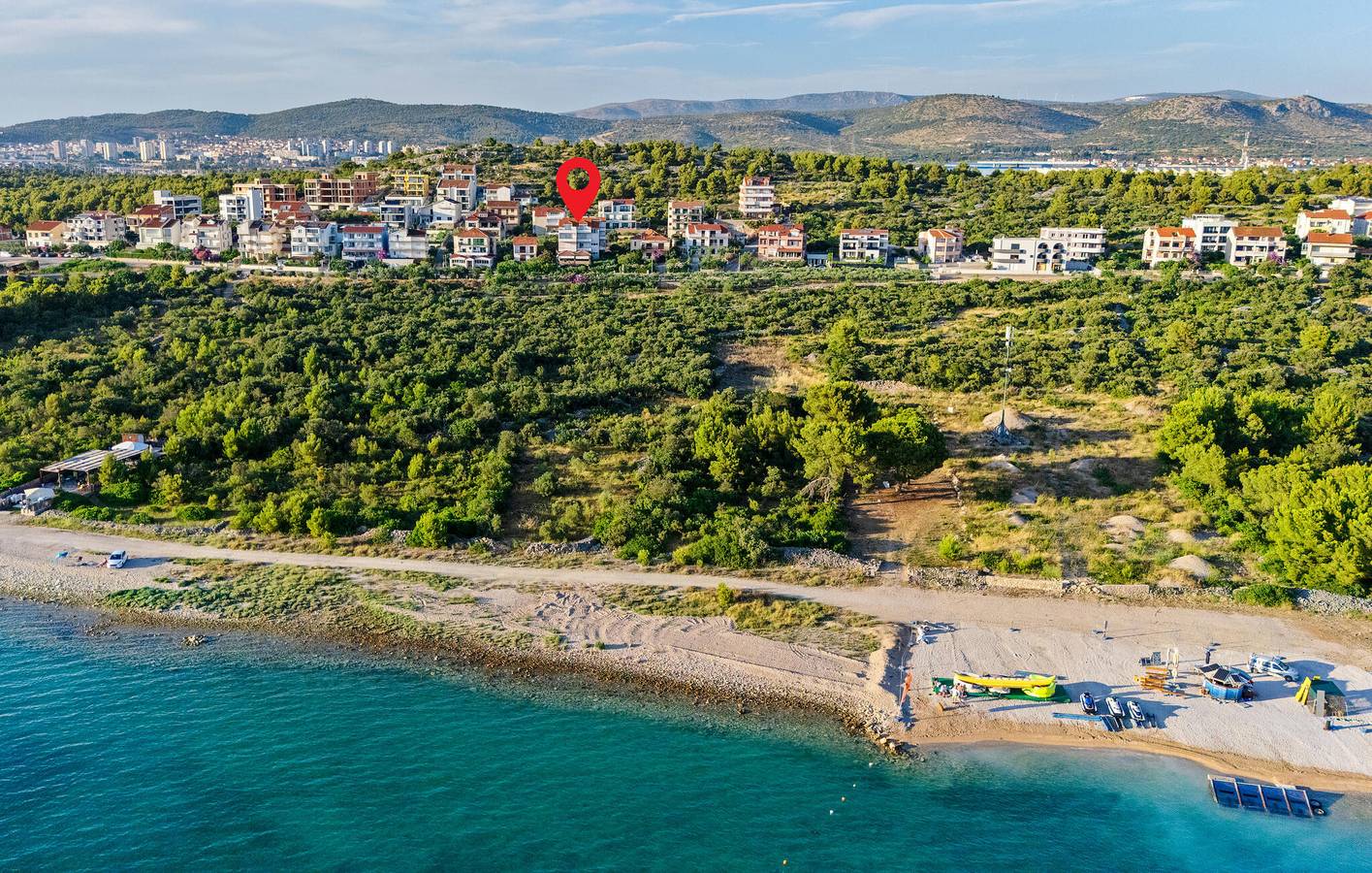 Cały apartament wypoczynkowy, Apartament wakacyjny dla 4 osób z jacuzzi in Szybenik, Żupania szybenicko-knińska