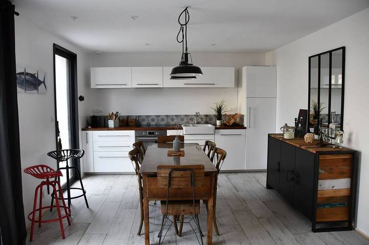 Maison de vacances pour 8 personnes, avec terrasse ainsi que jardin et jacuzzi