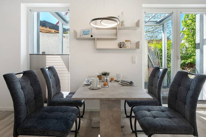 Ganze Wohnung, Ferienwohnung 'Blaue Welle' mit privater Terrasse und Wlan in Hohwacht, Hohwachter Bucht