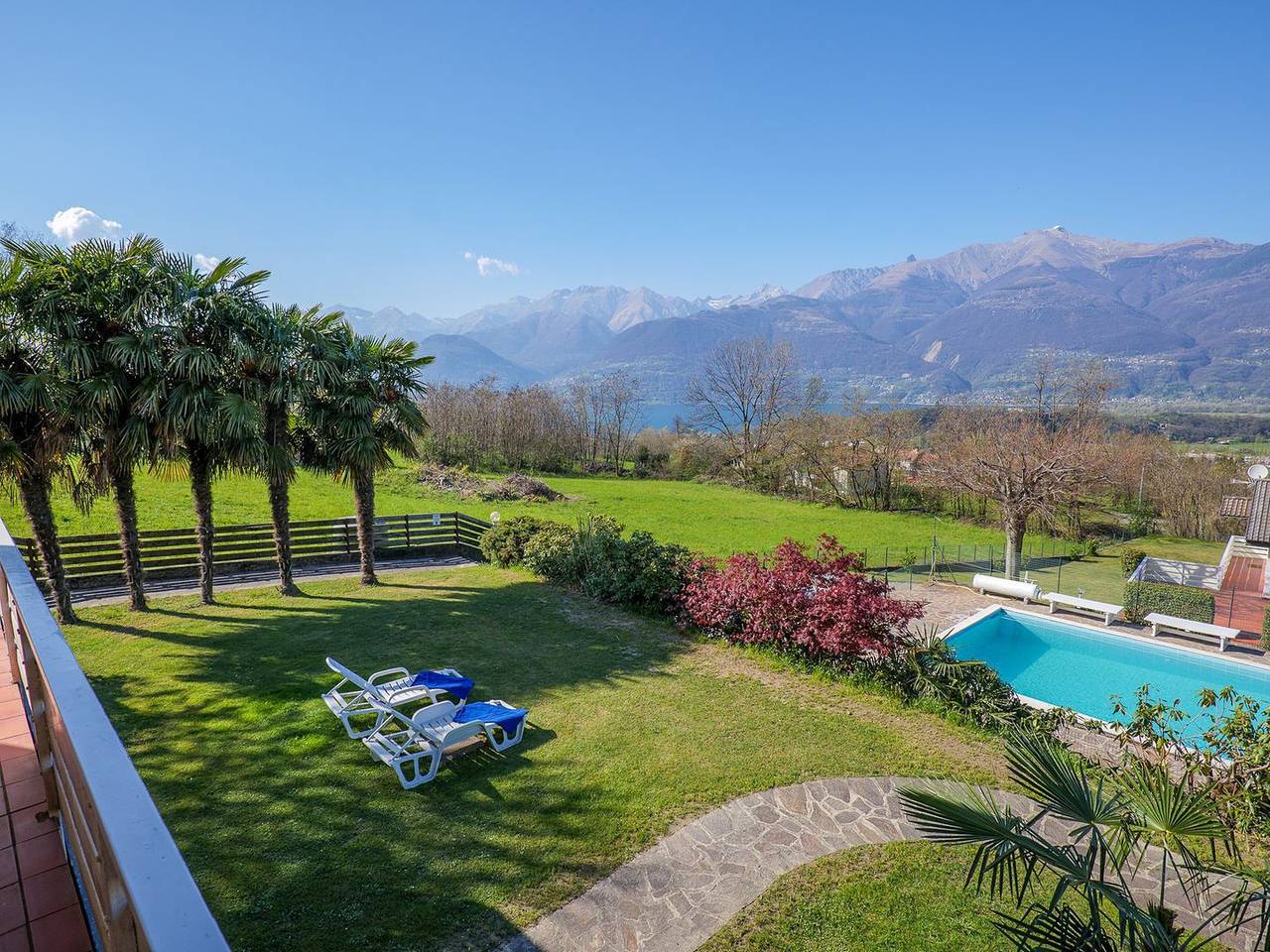 Appartamento intero, Appartamento vacanze per 8 persone con panorama in Colico, Alpi Orobie Occidentali