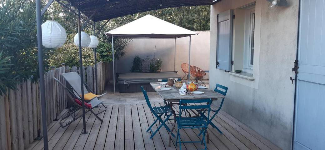 Maison de vacances pour 5 personnes, avec jardin et jacuzzi, adapté aux familles