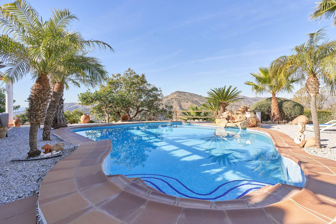 Villa 'Casa Blanca' with Sea View, Wi-Fi and Air Conditioning in Torrox, Costa del Sol