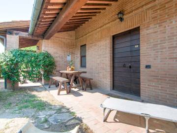 Agriturismo per 4 Persone in Castiglione del Lago, Lago Trasimeno, Foto 1