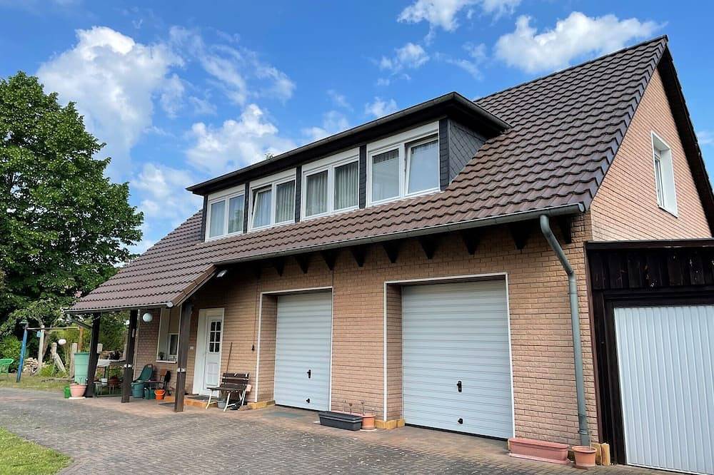 Ganze Wohnung, Freundliche Zweiraumwohnung in ruhiger Lage in Cottbus, Lausitz