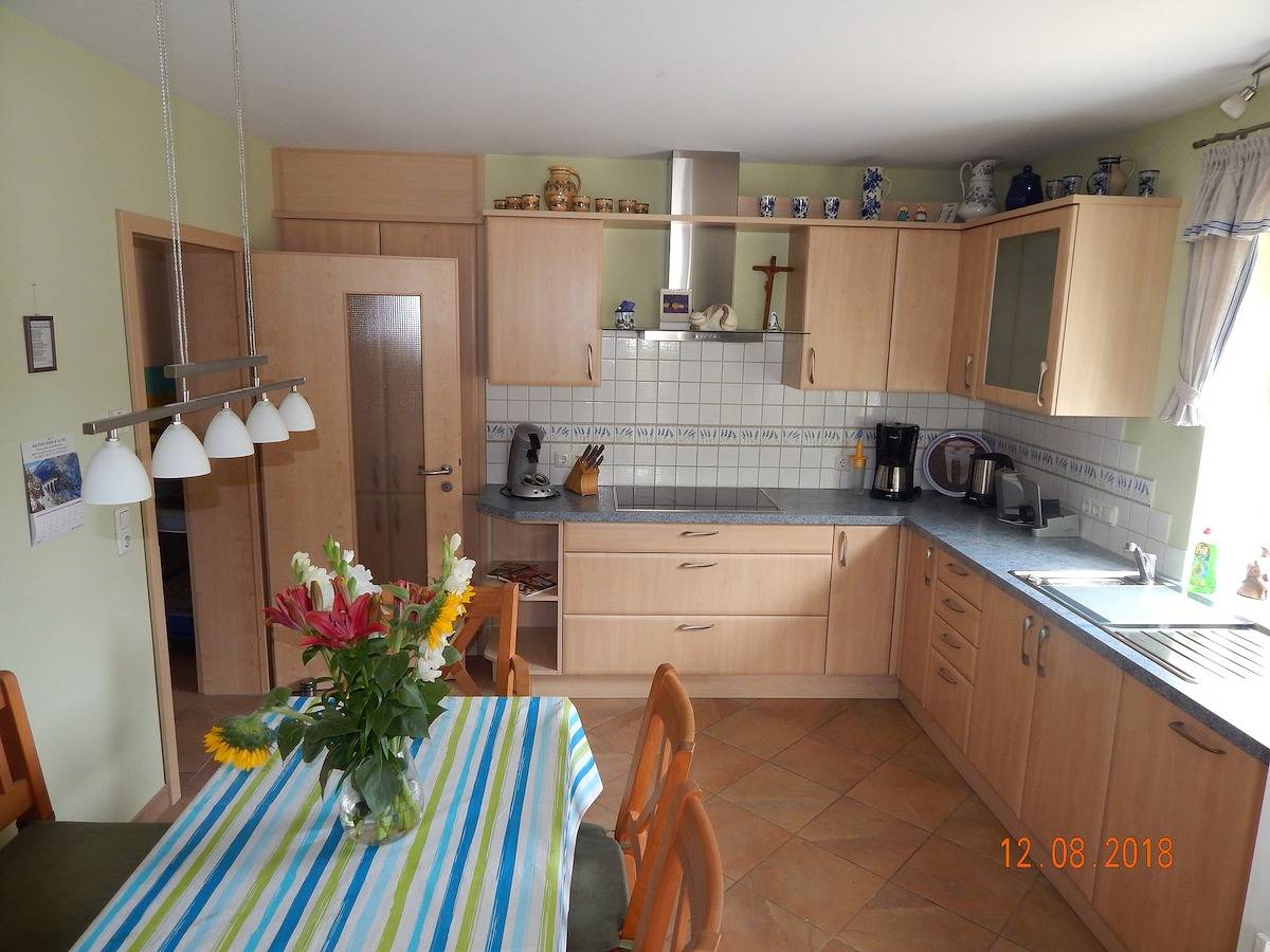 Ganze Wohnung, Ferienwohnung Wagner - Ferienwohnung Wagner mit Terrasse und Kinderspielplatz in Küps, Oberfranken