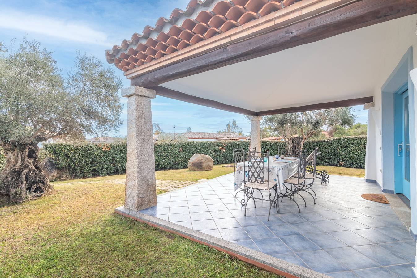 Appartamento intero, Appartamento 'Elegante Villetta Al Mare Agrustos' con terrazza privata, giardino e aria condizionata in Agrustos, Olbia-Tempio