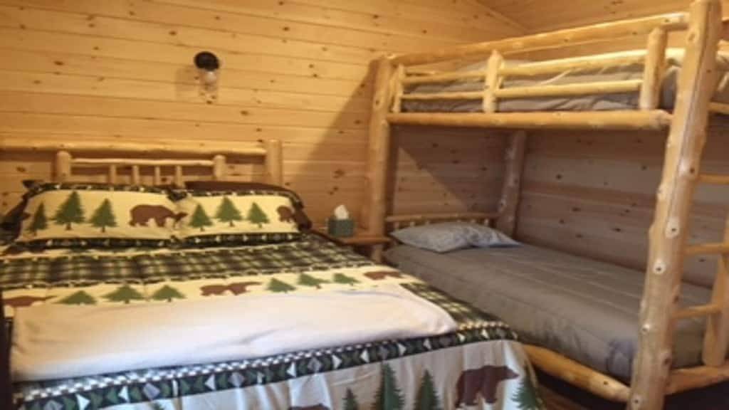 Kabine Nr. 1 von 4 im Oak Park Marina in der wunderschönen Sodus Bay! Hochzeiten & Urlaub in Ontariosee