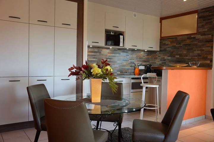 Appartement de vacances pour 2 personnes, avec jacuzzi et jardin