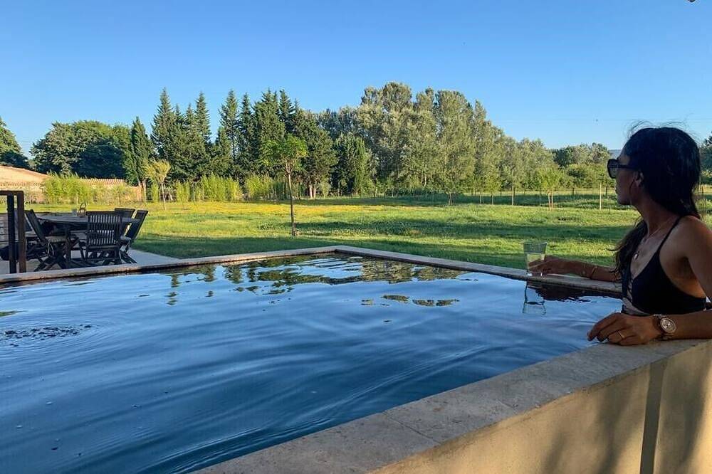 La campagne : Logement au calme avec jardin et bassin in Lauris, Parc naturel régional du Luberon