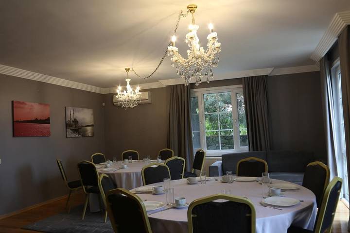 Villa pour 16 personnes, avec piscine ainsi que jardin et vue à Istanbul - 3