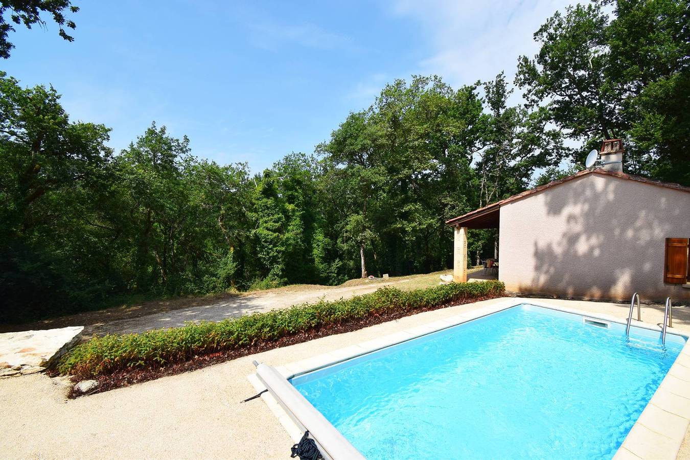 Casa de vacaciones para 4 personas con piscina in Blanquefort-sur-Briolance, Región de Villeneuve-sur-Lot