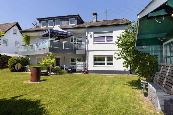 Ferienwohnung für 2 Personen, mit Balkon und Balkon/Terrasse sowie Terrasse und Garten in Hilchenbach
