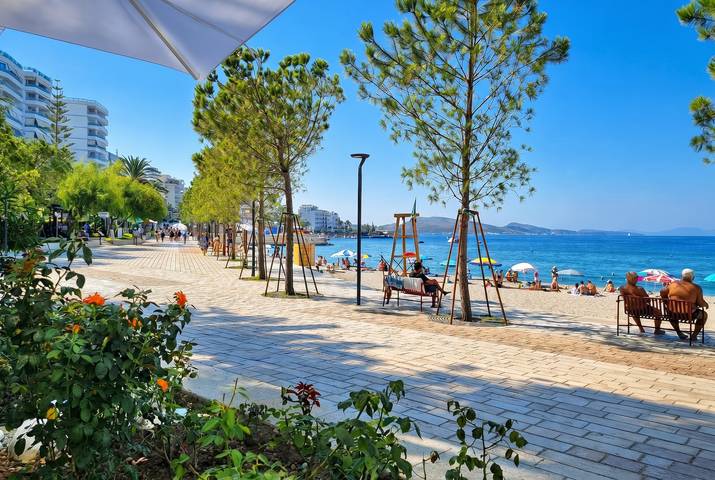 Ganze Wohnung, Ferienwohnung für 3 Personen mit Balkon in Sarandë, Vlorë